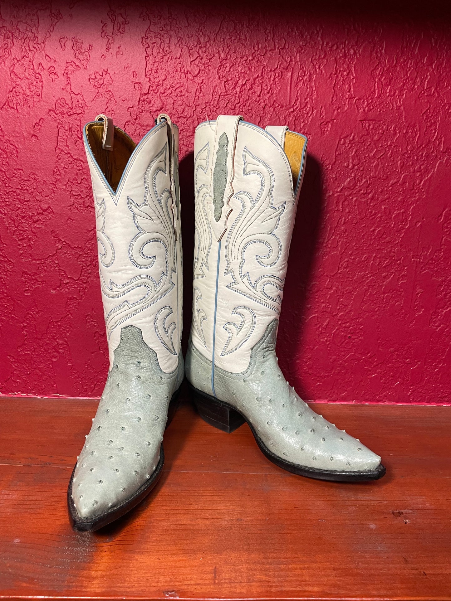 Mint Full Quill Ostrich Cowgirl (Vintage)