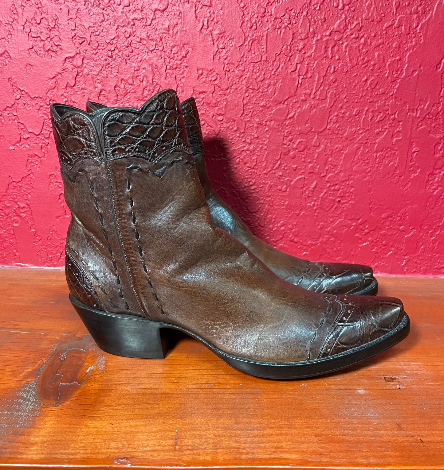 Bourbon Italian Calfskin with Sport Rust Gator Trim Zip