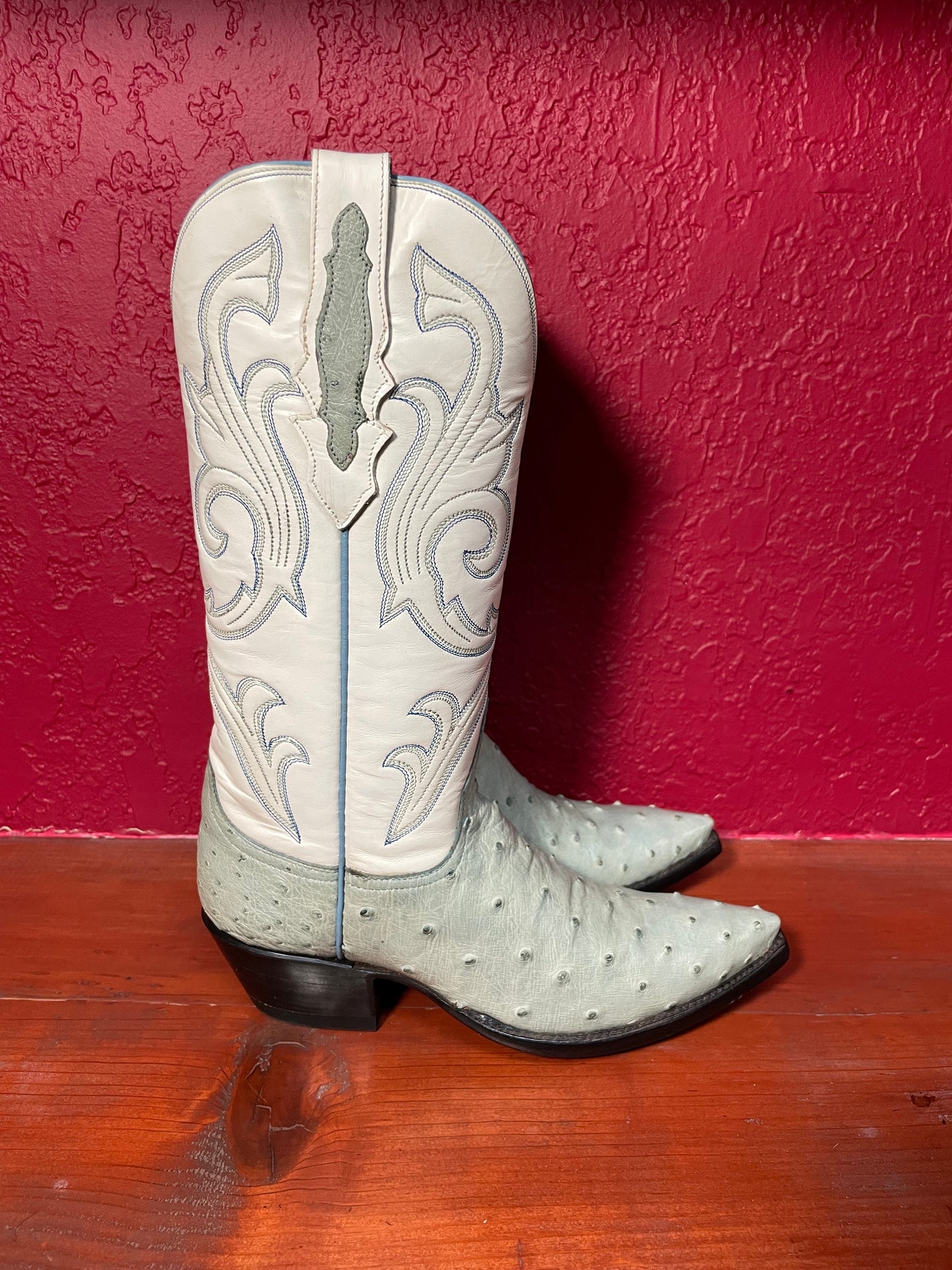 Mint Full Quill Ostrich Cowgirl (Vintage)