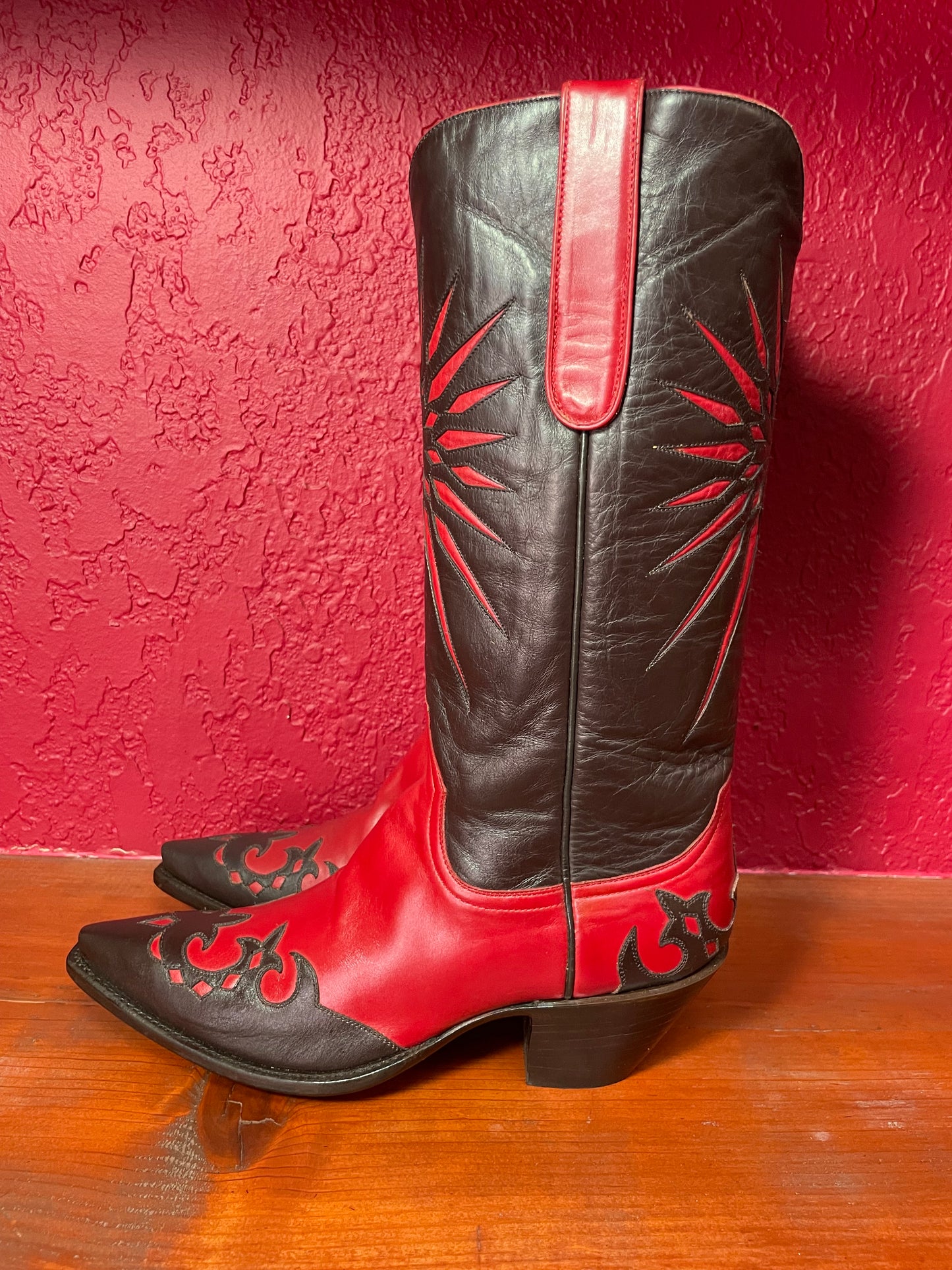 Sunburst Rouge Et Chocolát Cowgirl