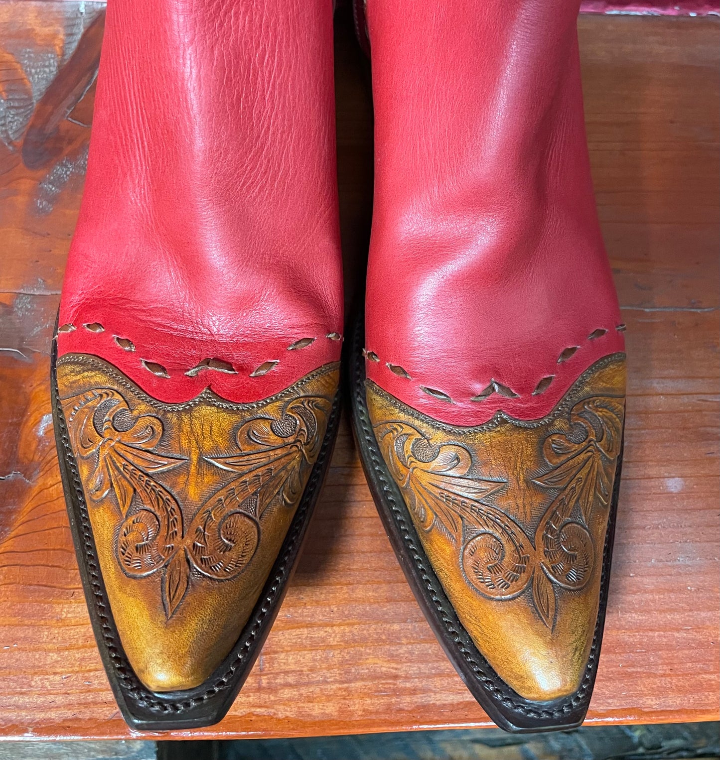 Rouge Handtooled Zorro