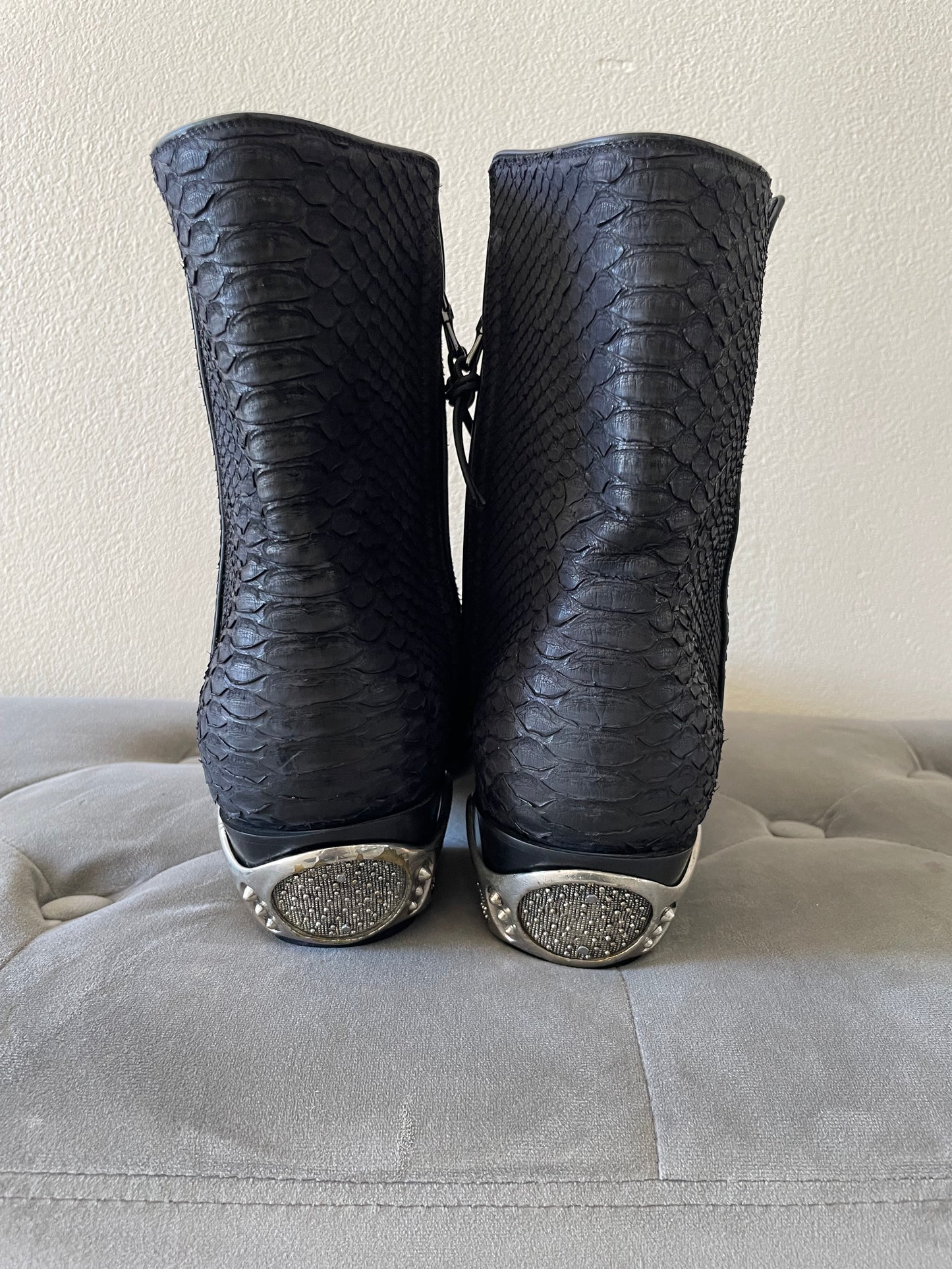 Sueded Python En Noir Zip w/Custom Hardware