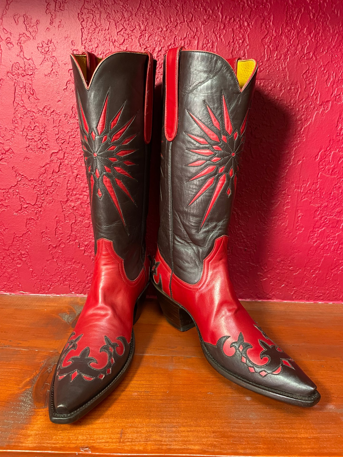 Sunburst Rouge Et Chocolát Cowgirl