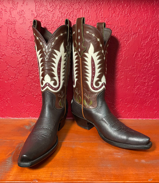 Fleur De Lis Vintage Americana Cowgirl