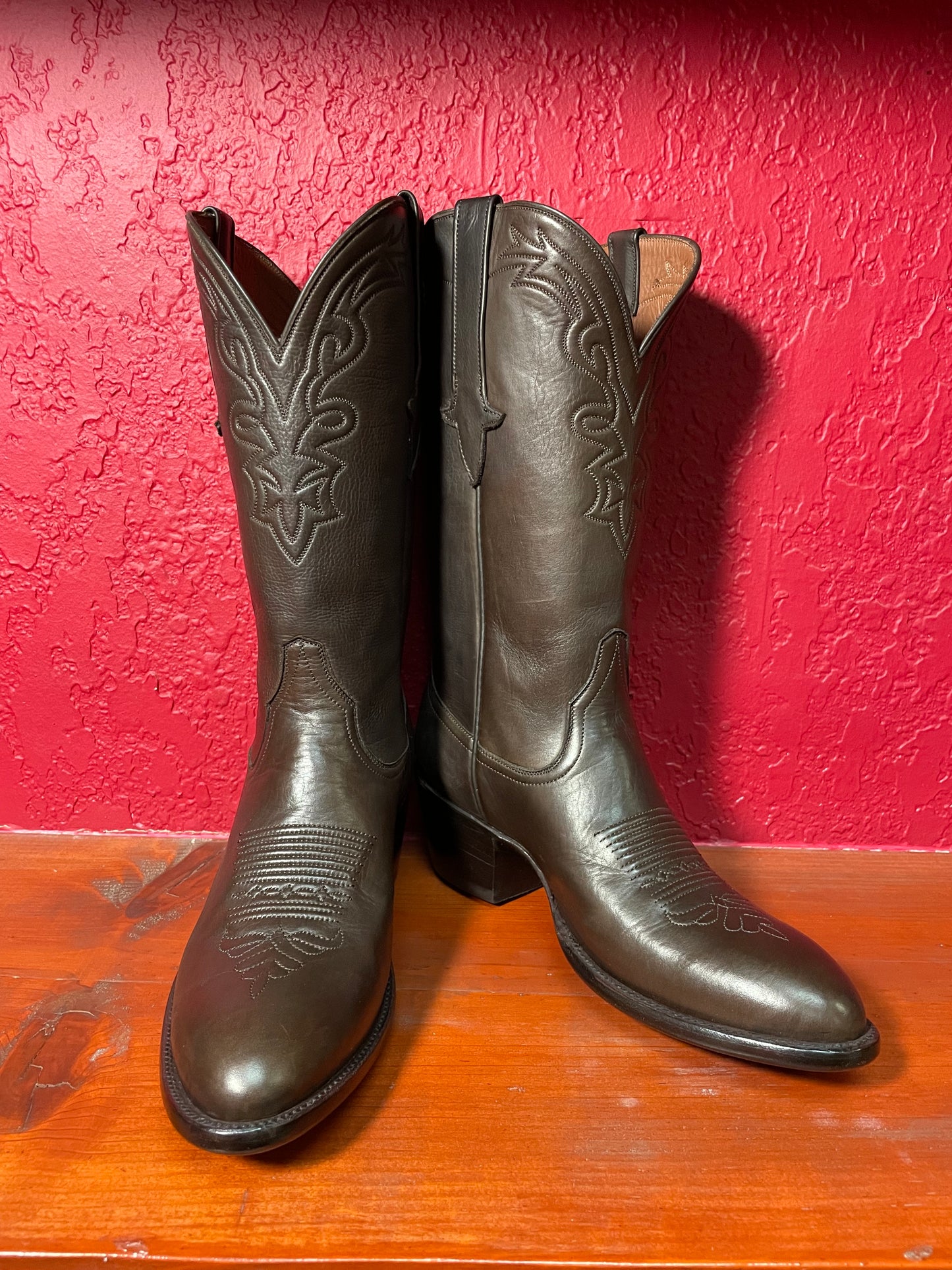 Chocolát Baby Calfskin Classique Cowgirl