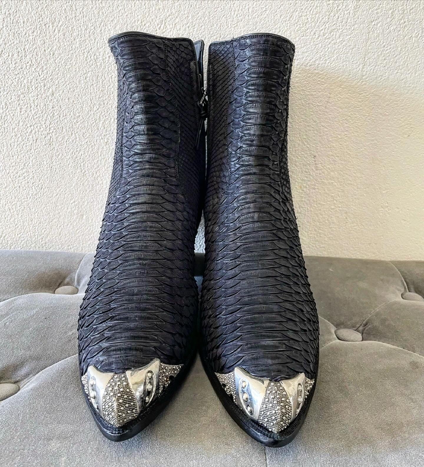 Sueded Python En Noir Zip w/Custom Hardware