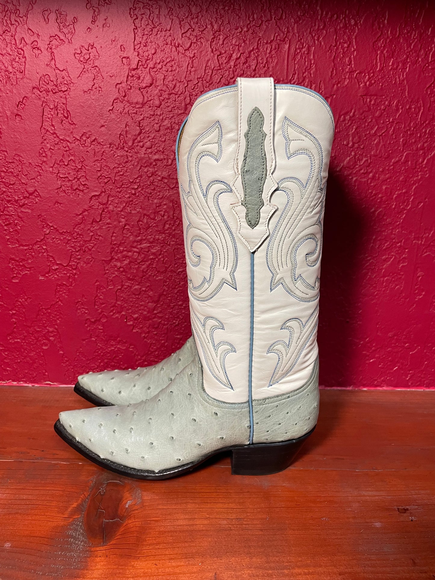Mint Full Quill Ostrich Cowgirl (Vintage)