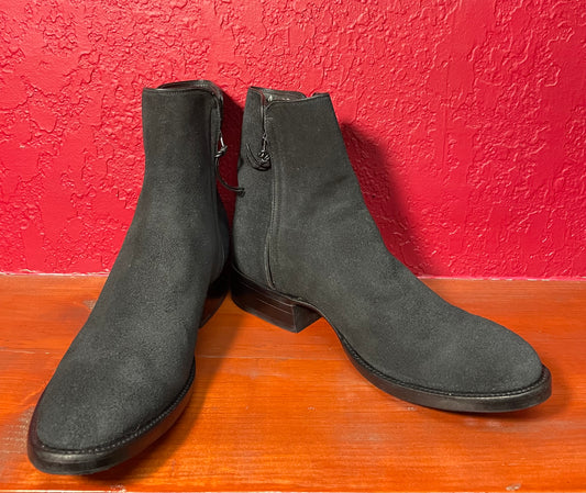 Noir Roughout Ankle Zip