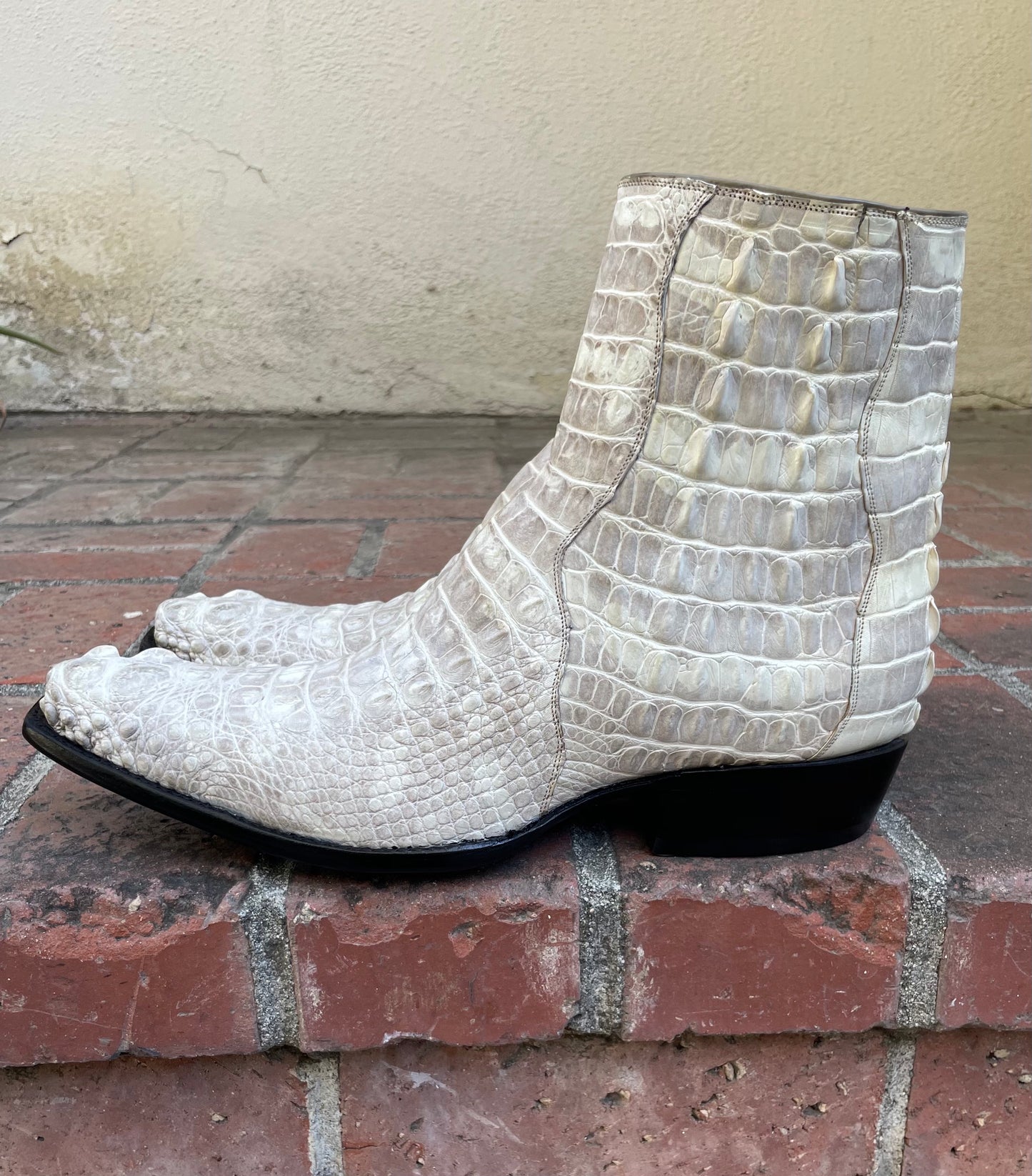 Full Blanc Antiqued Hornback American Alligator Zip
