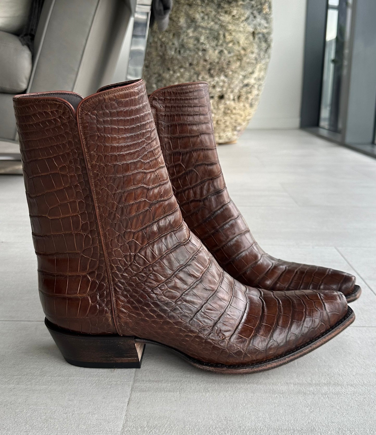 9” Bourbon American Alligator Belly Zip