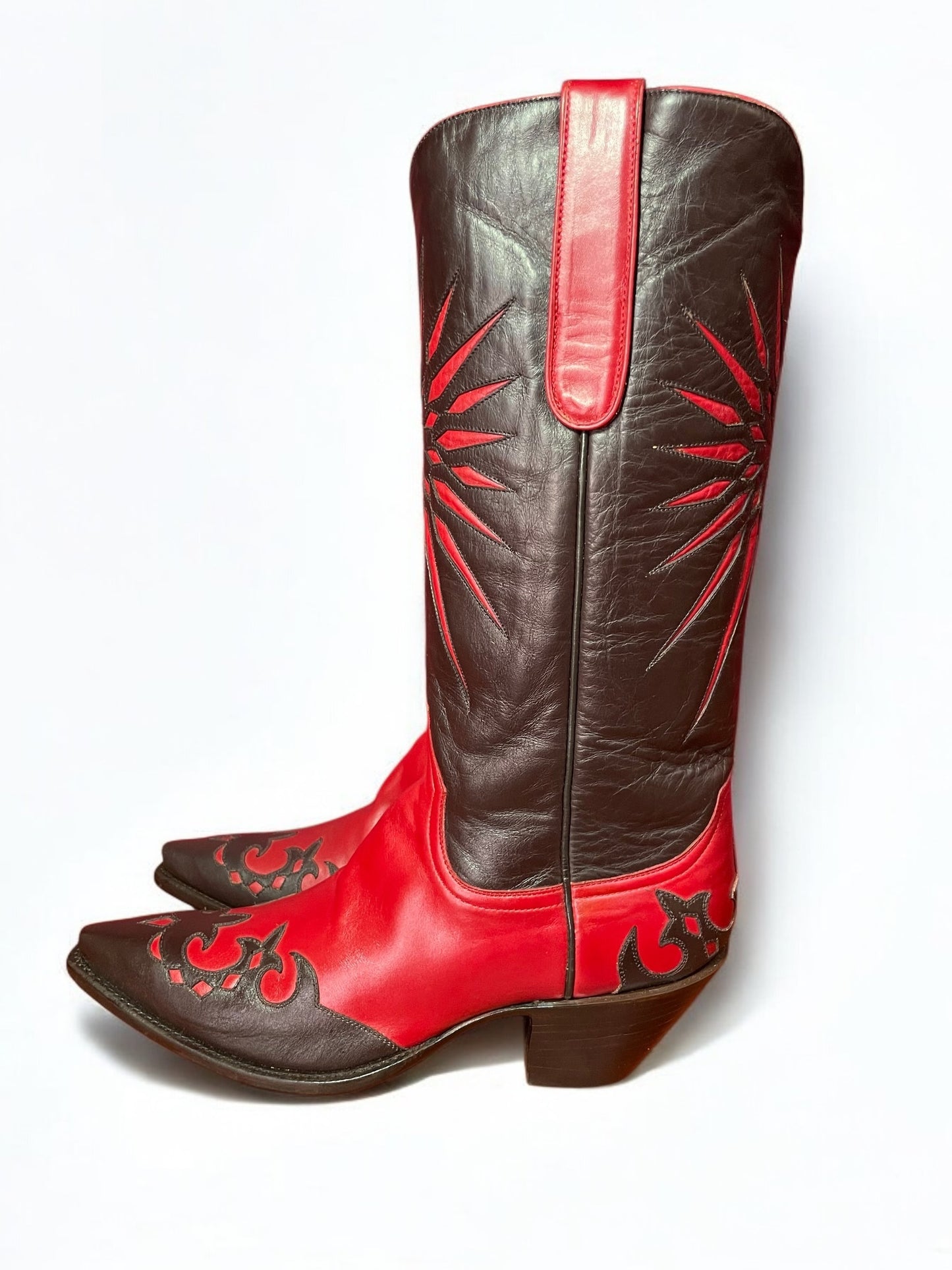 Sunburst Cowgirl in Rouge and Chocolate