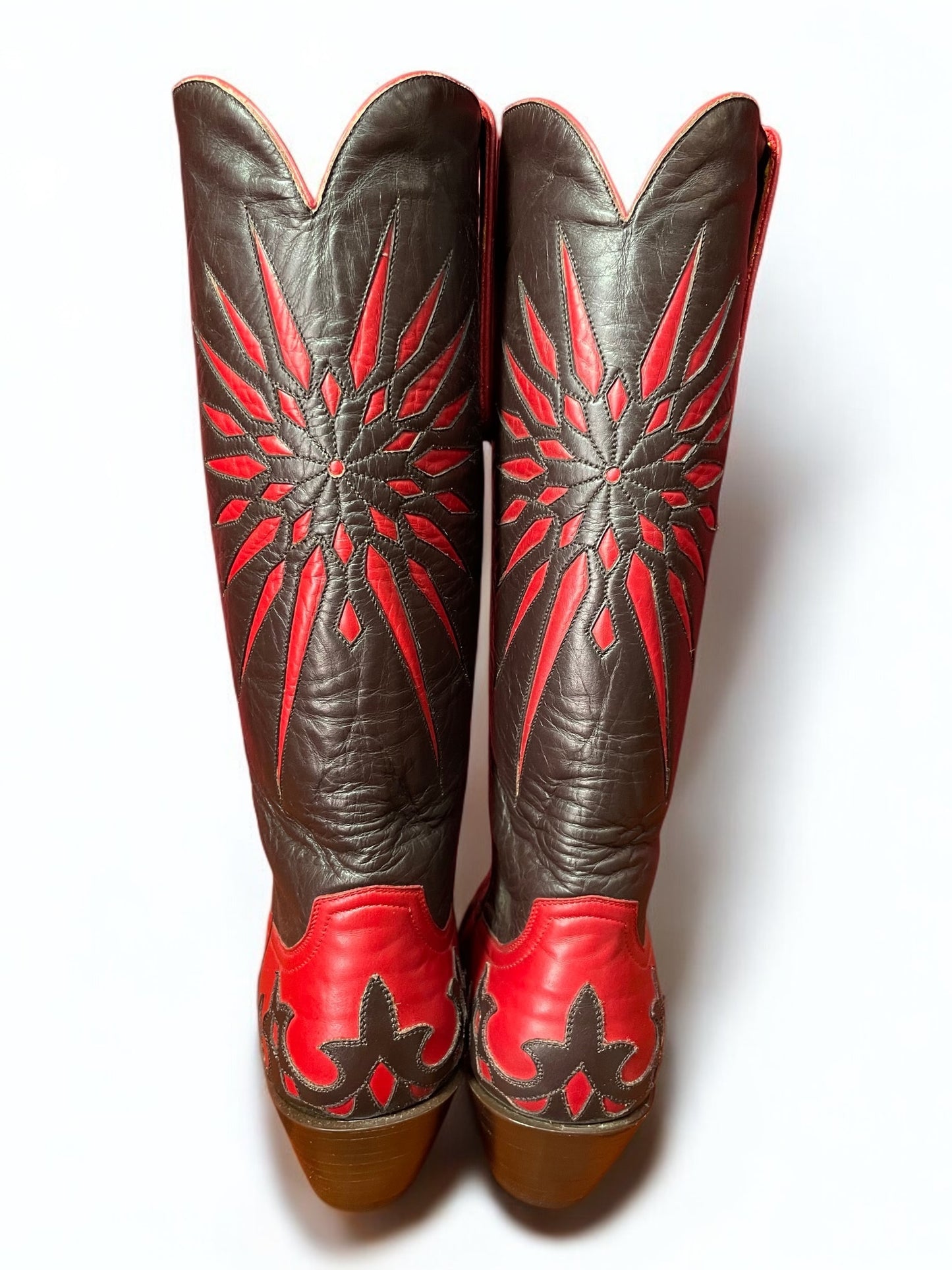 Sunburst Cowgirl in Rouge and Chocolate