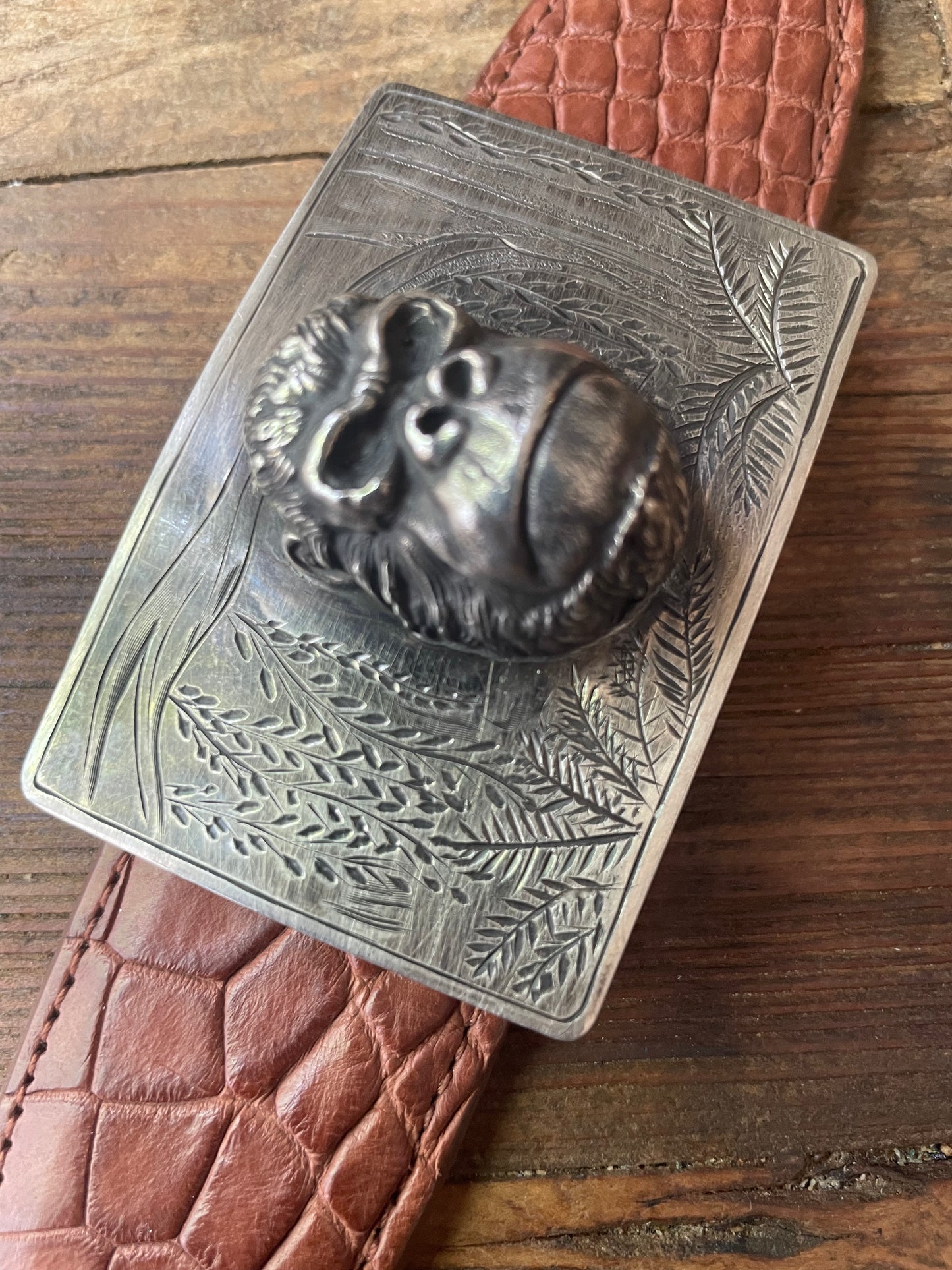 Gorilla Buckle