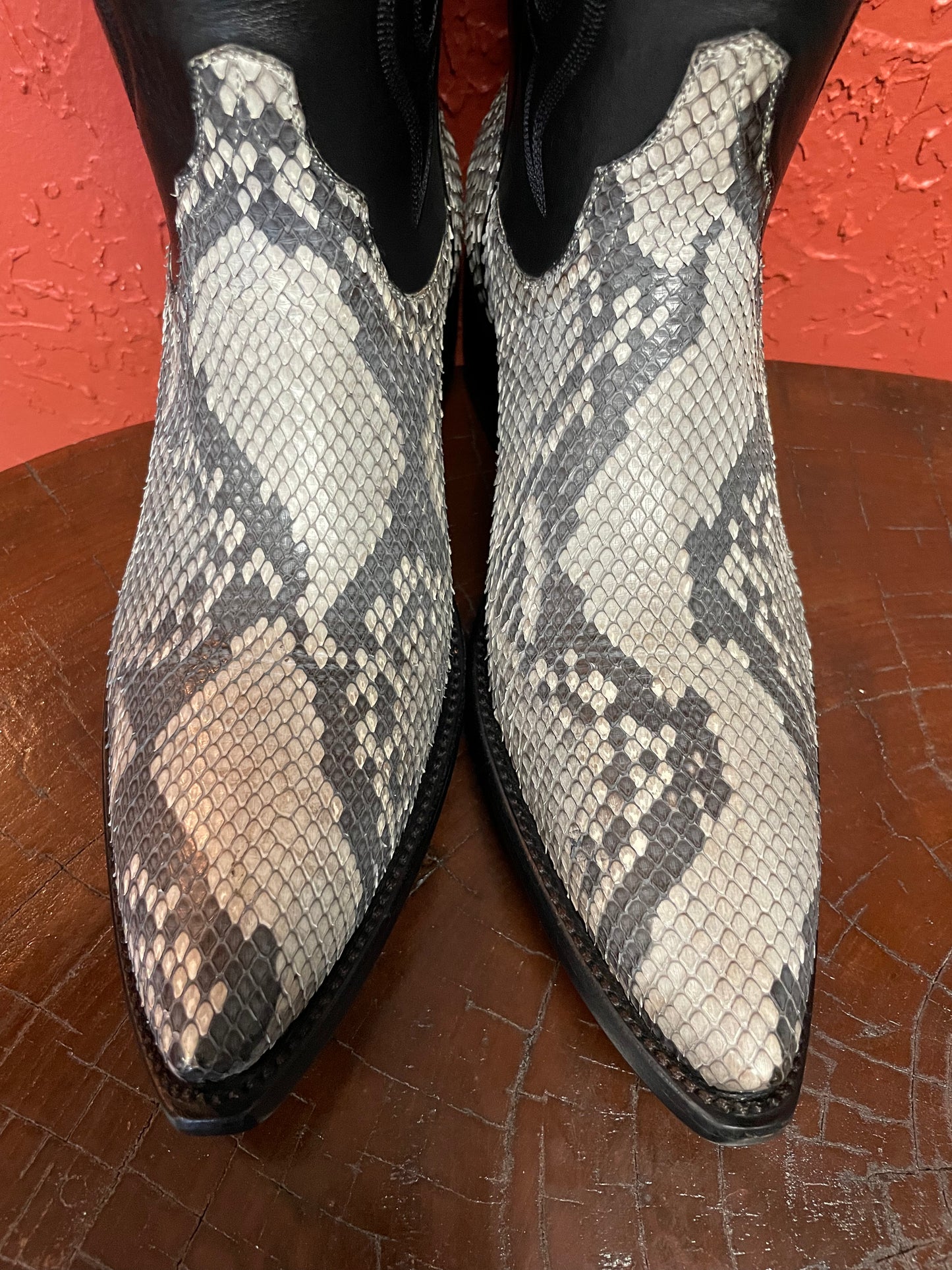 Homme Gris Et Blanc Python Cowboy