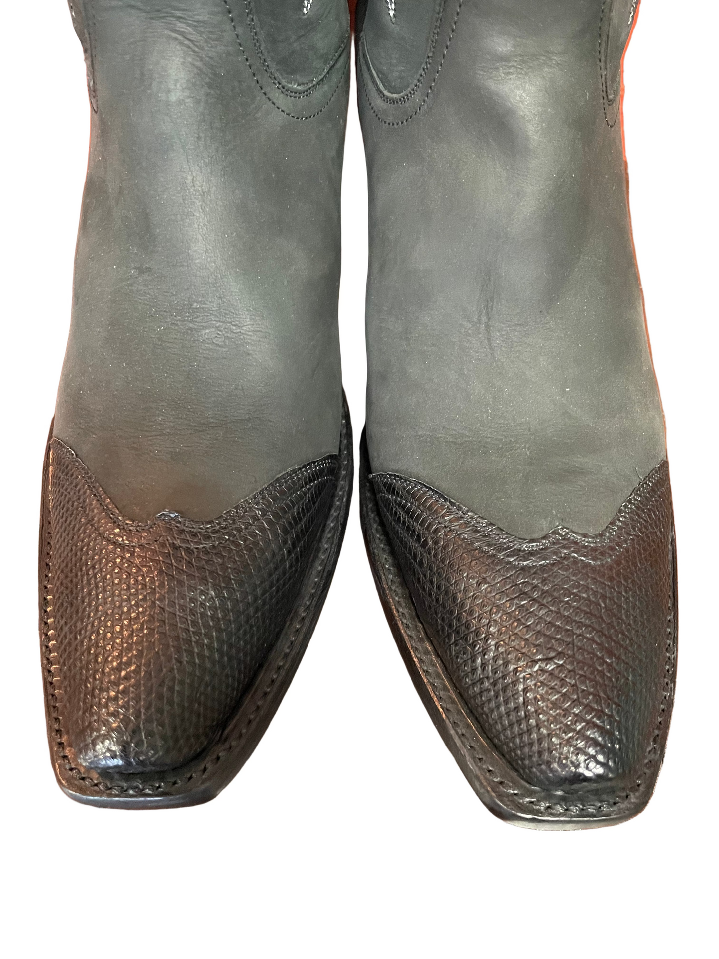 Nubuck with Lizard Trim Cowboy in Noir