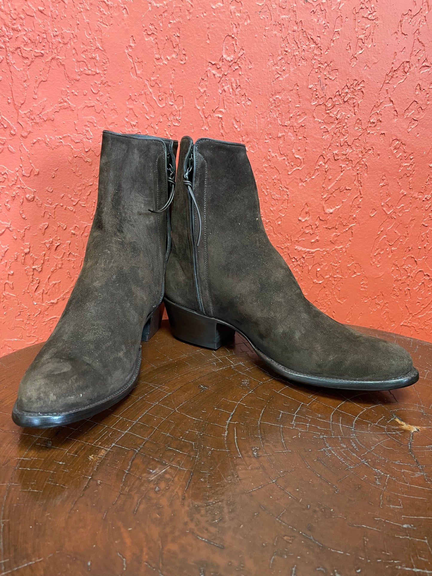 Seamless Chocolát Calfskin Suede Zorro