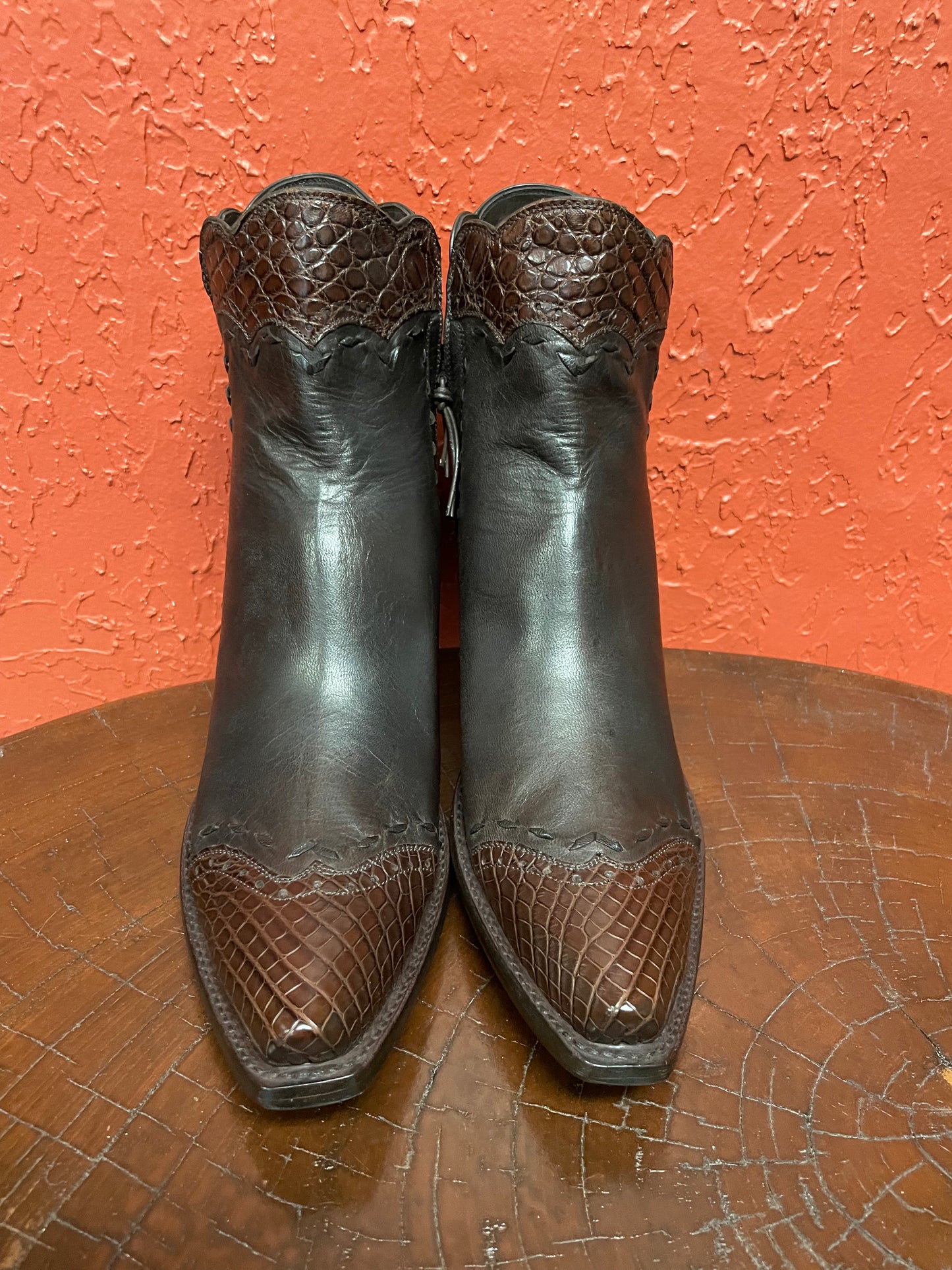 Femme Espresso Calf Et Sport Rust Crocodile Trim With Buckstitch Zorro