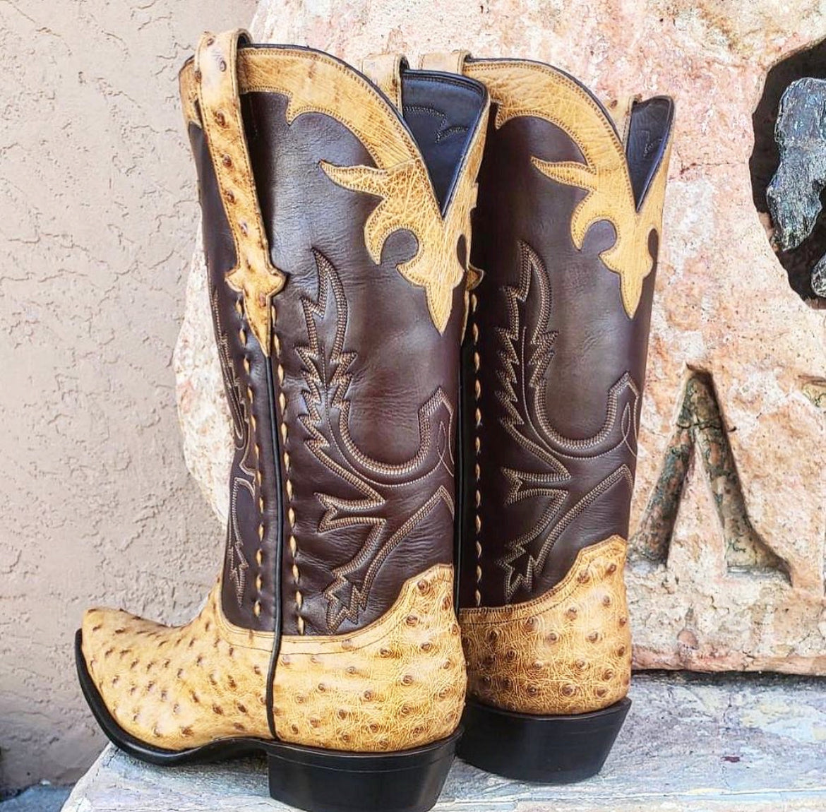 Saddle Tan Ostrich Gallant