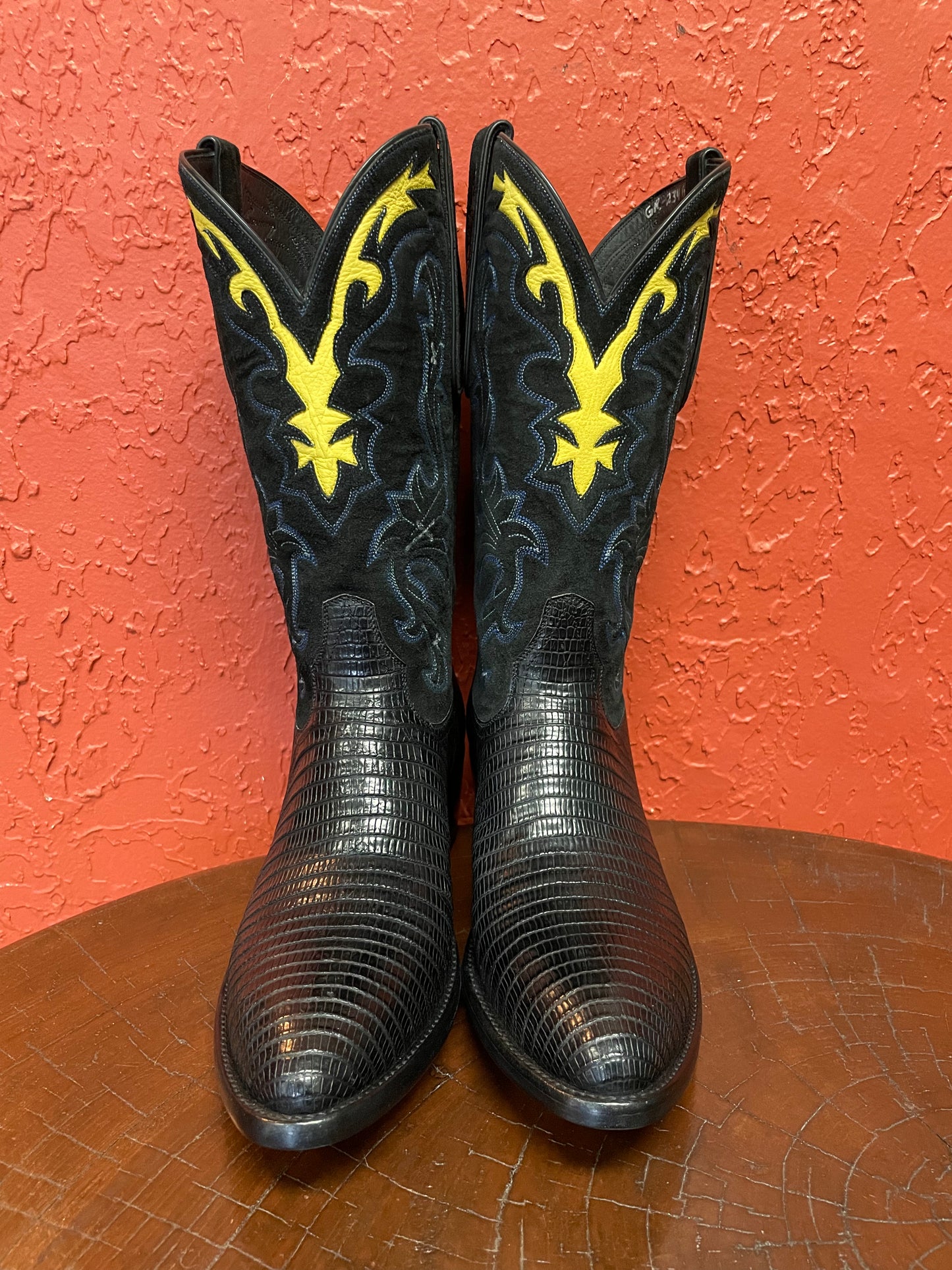 Teju Lizard Noir Et Noir Roughout Cowboy Boot