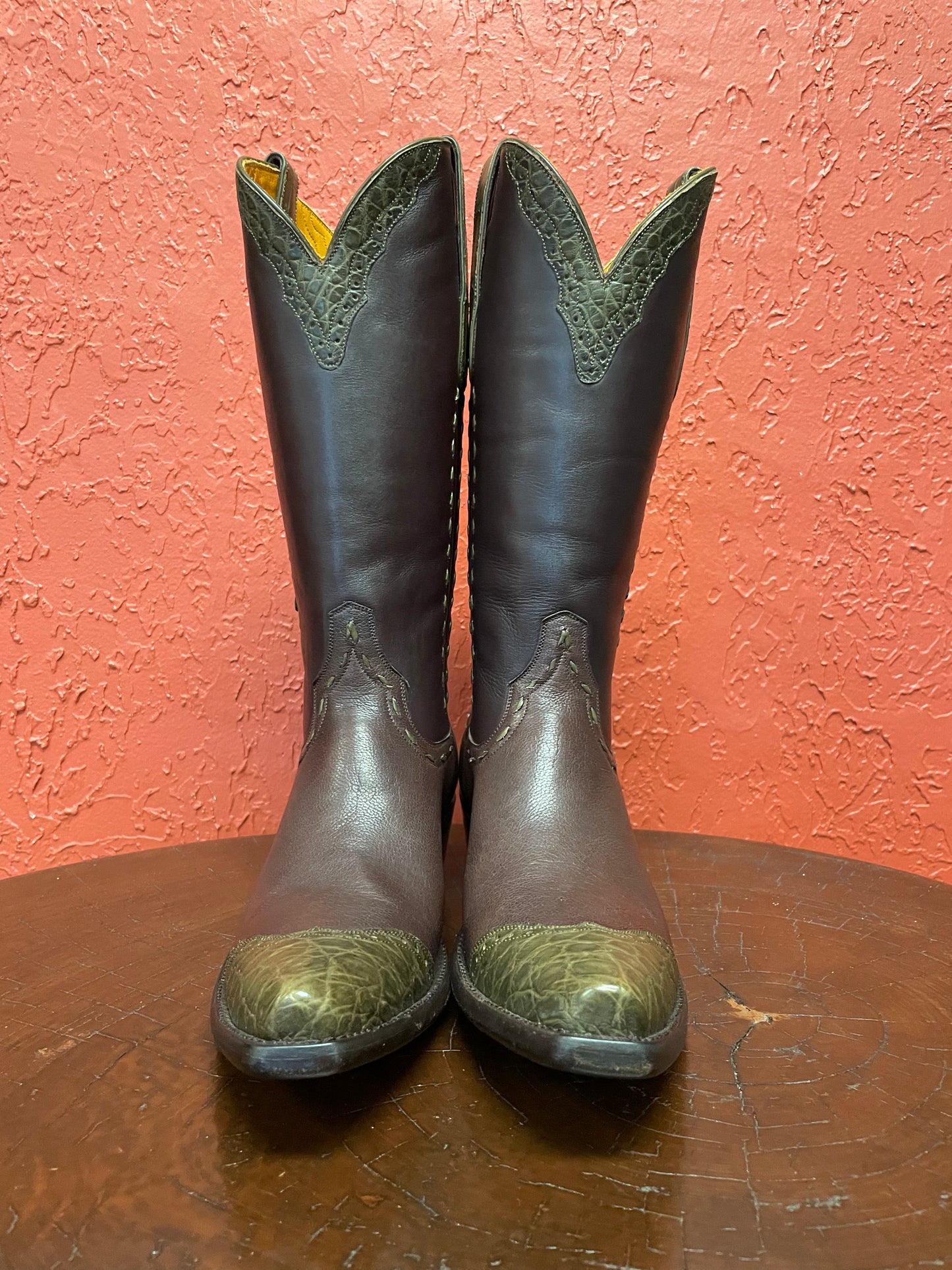 Chocolát Et Olive Alligator Cowgirl