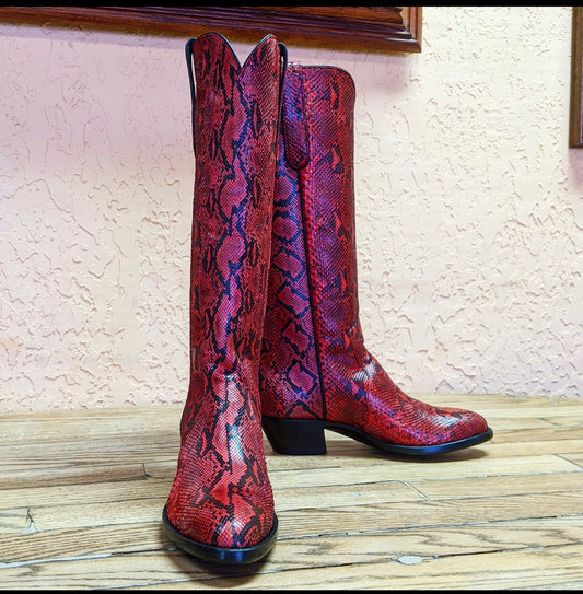 Scarlet Python Cowgirl