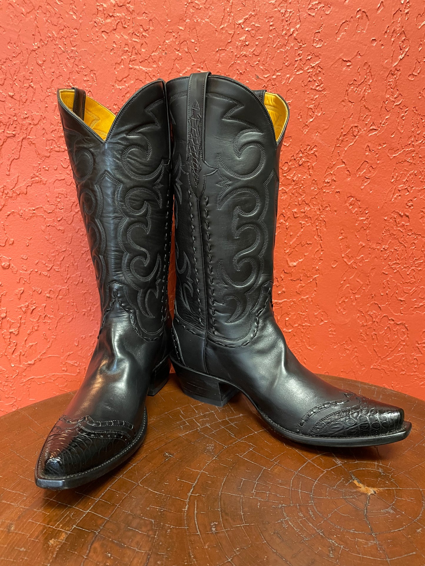 Homme Calfskin Noir With Alligator Trim Western