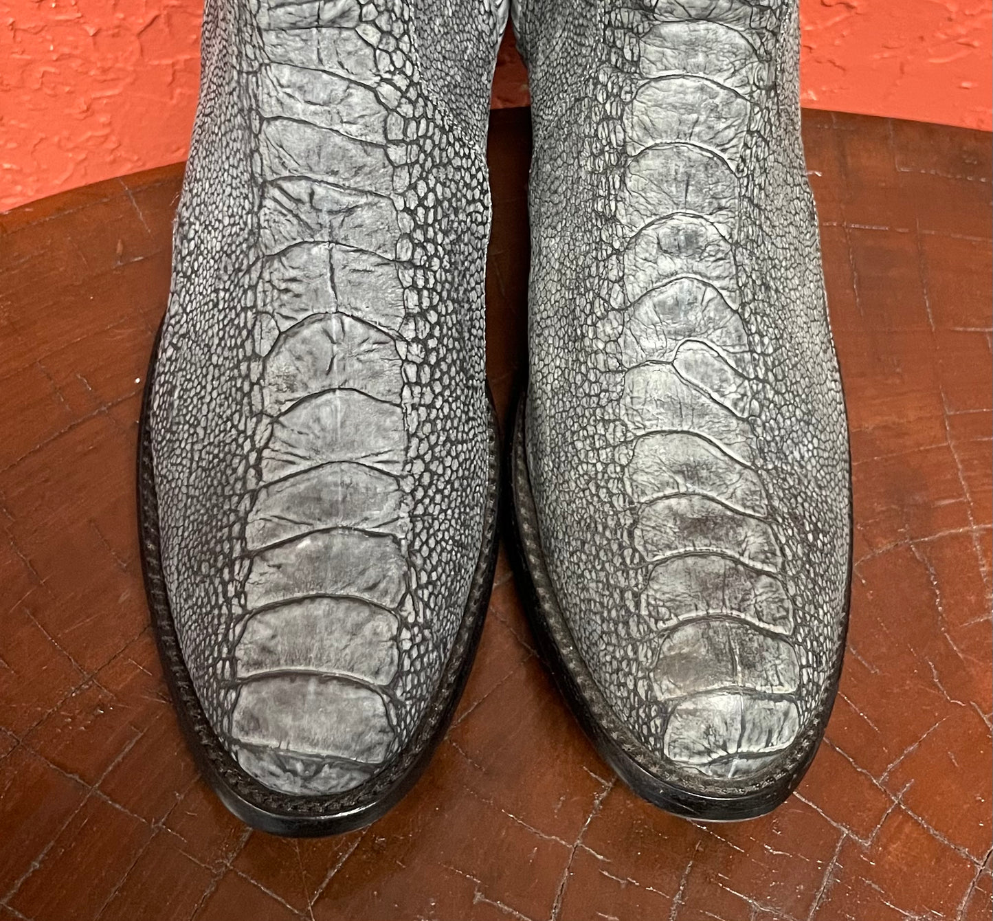 Smoke Nubuck Ostrich Leg Zip