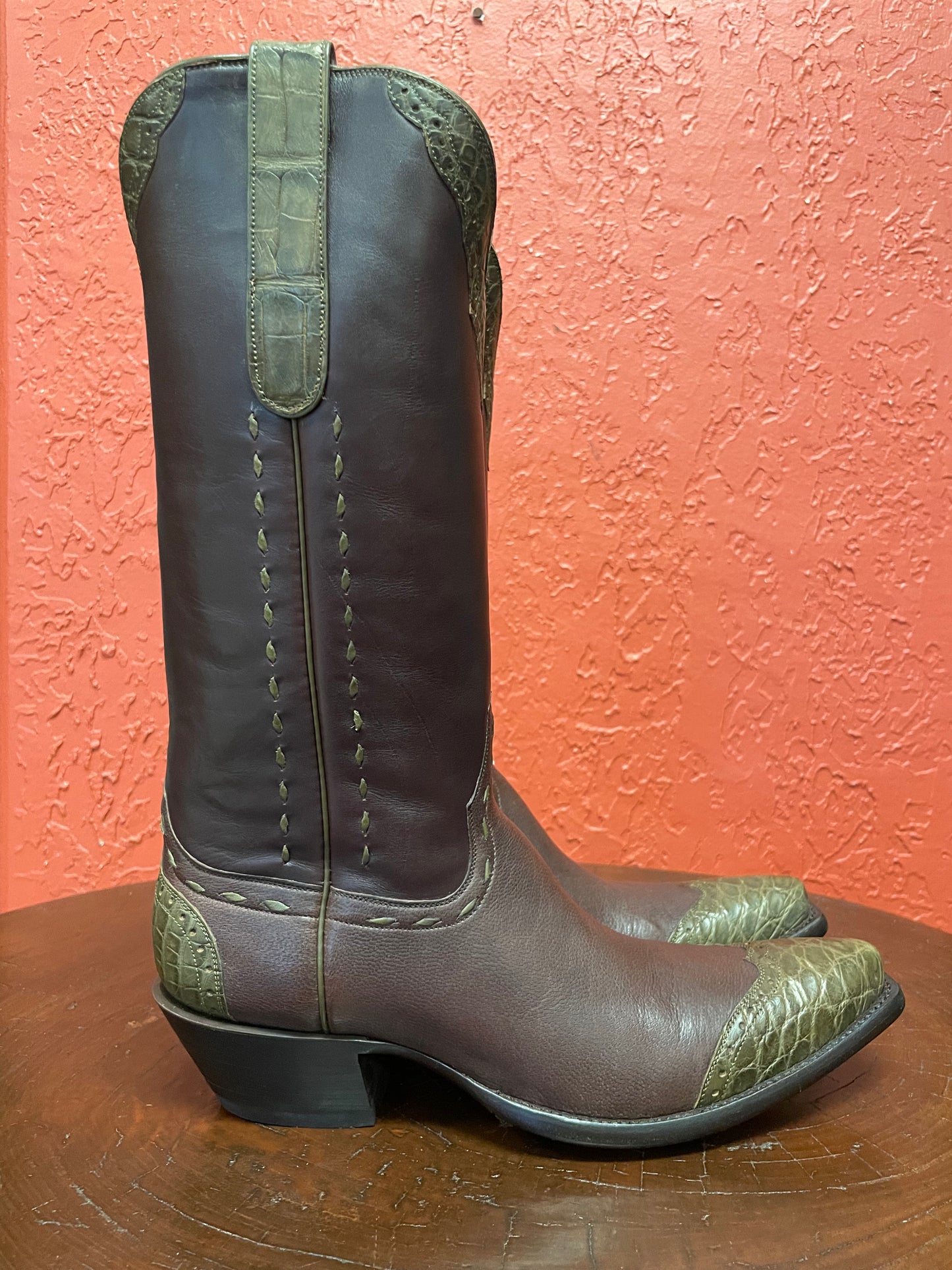 Chocolát Et Olive Alligator Cowgirl