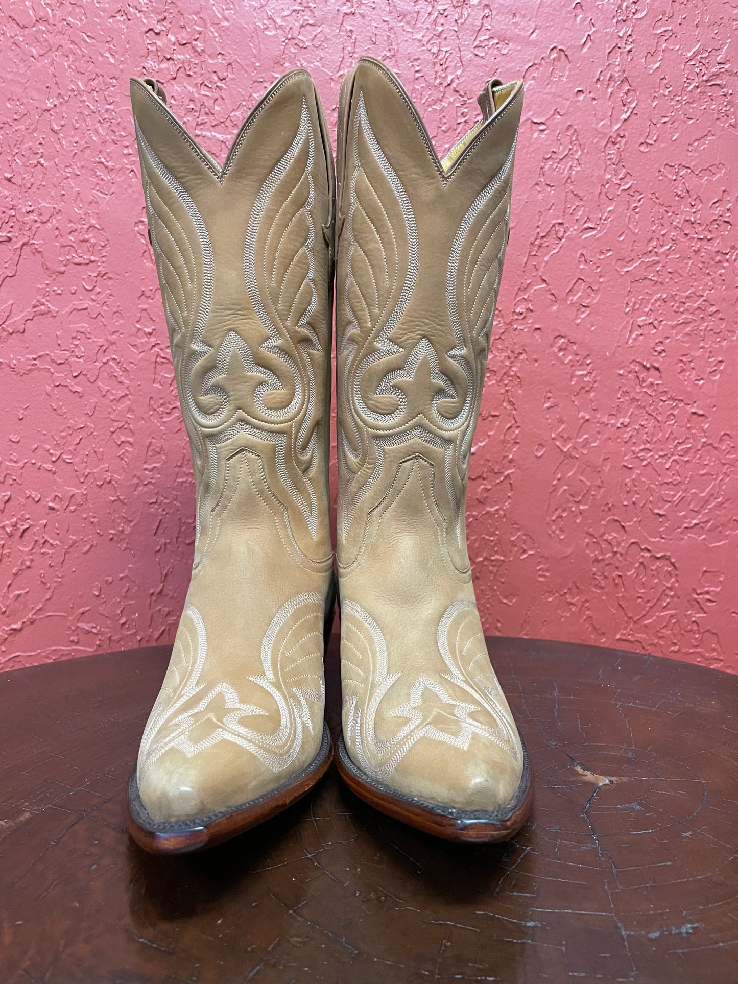 Saddle Tan Nubuck Cowgirl