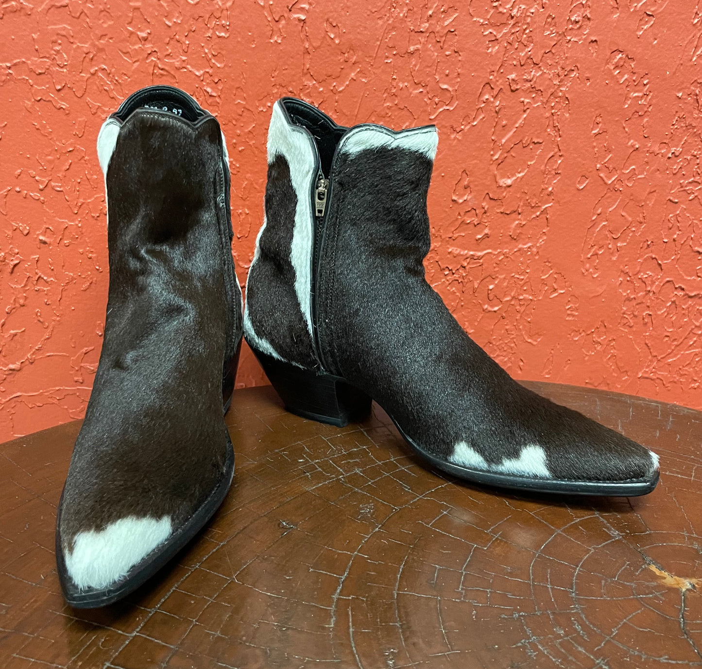 Chocolát Et Blanc Hair-On Calf Zip