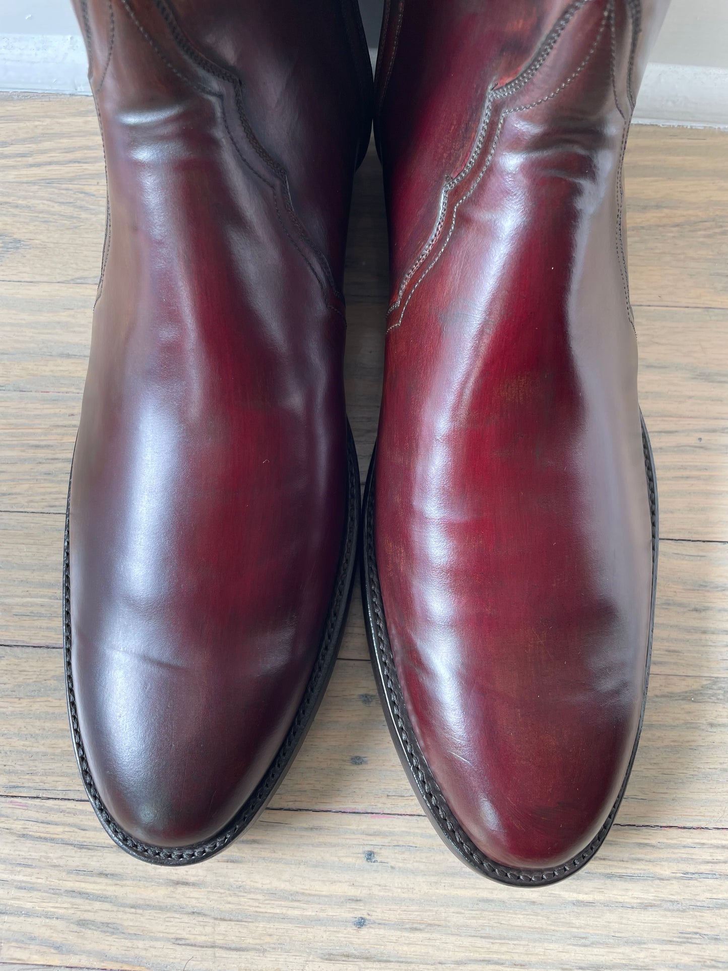 Shell Cordovan Zip in Mahogany