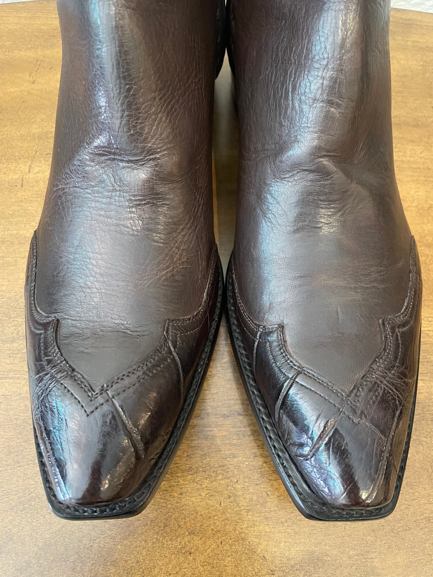 Cheval Zip with Large Gator Trim and Buckstitching in Espresso
