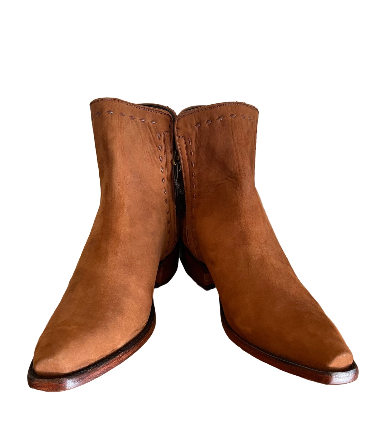 Nubuck Zip with Buckstitch in Cognac