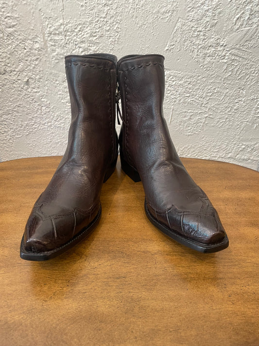 Cheval Zip with Large Gator Trim and Buckstitching in Espresso