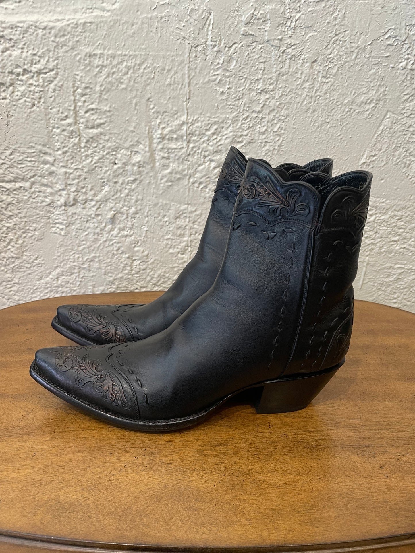 Calfskin with Handtooled Trim Zip in Noir and Antiqued Brown