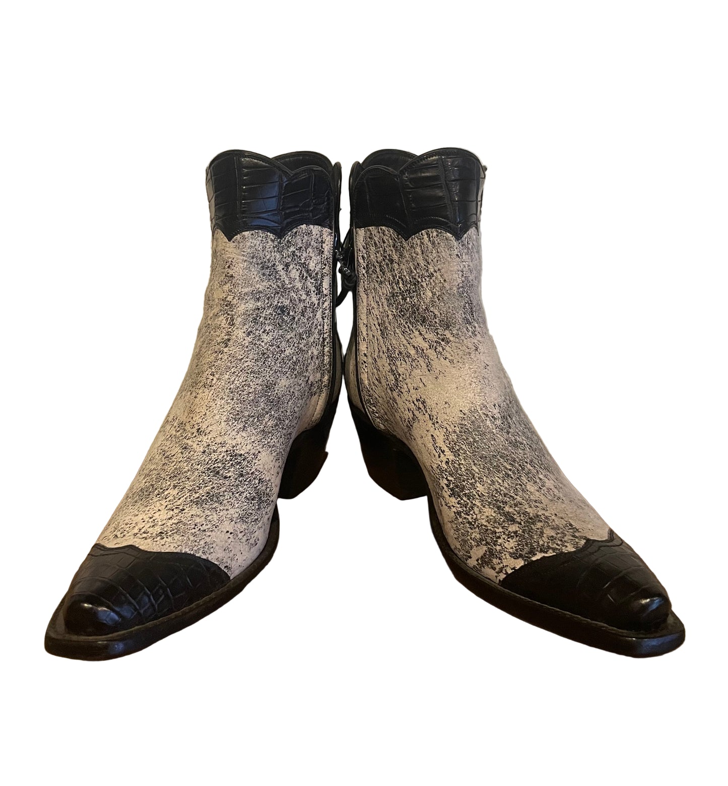 Lambsuede and Crocodile Zip in Distressed White and Noir