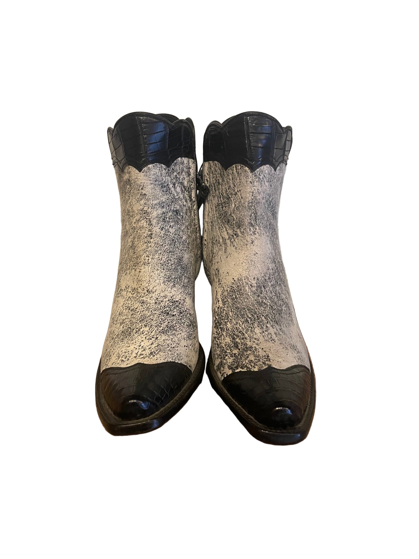 Lambsuede and Crocodile Zip in Distressed White and Noir