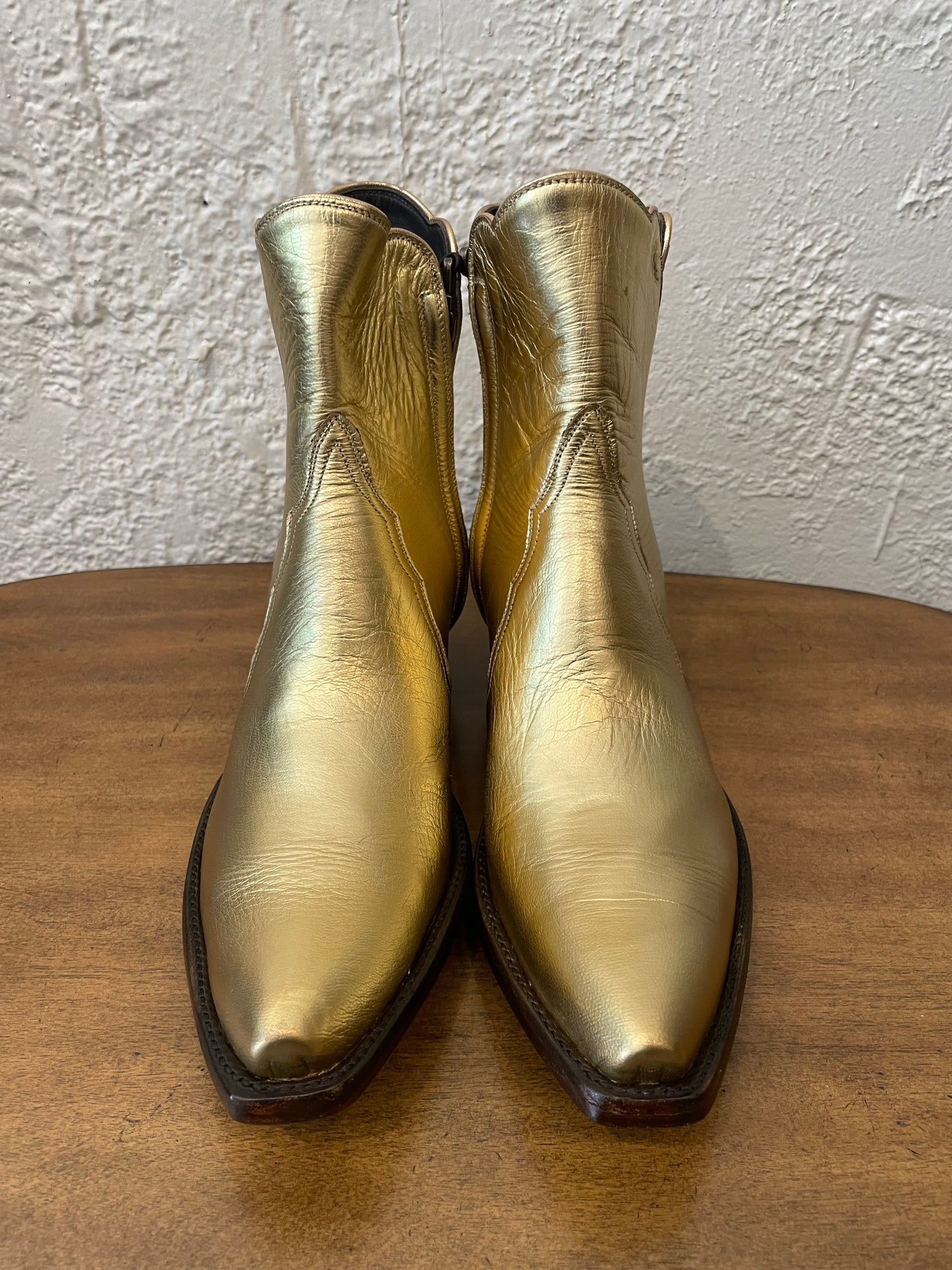 Women’s Calfskin Zip in Metallic Gold