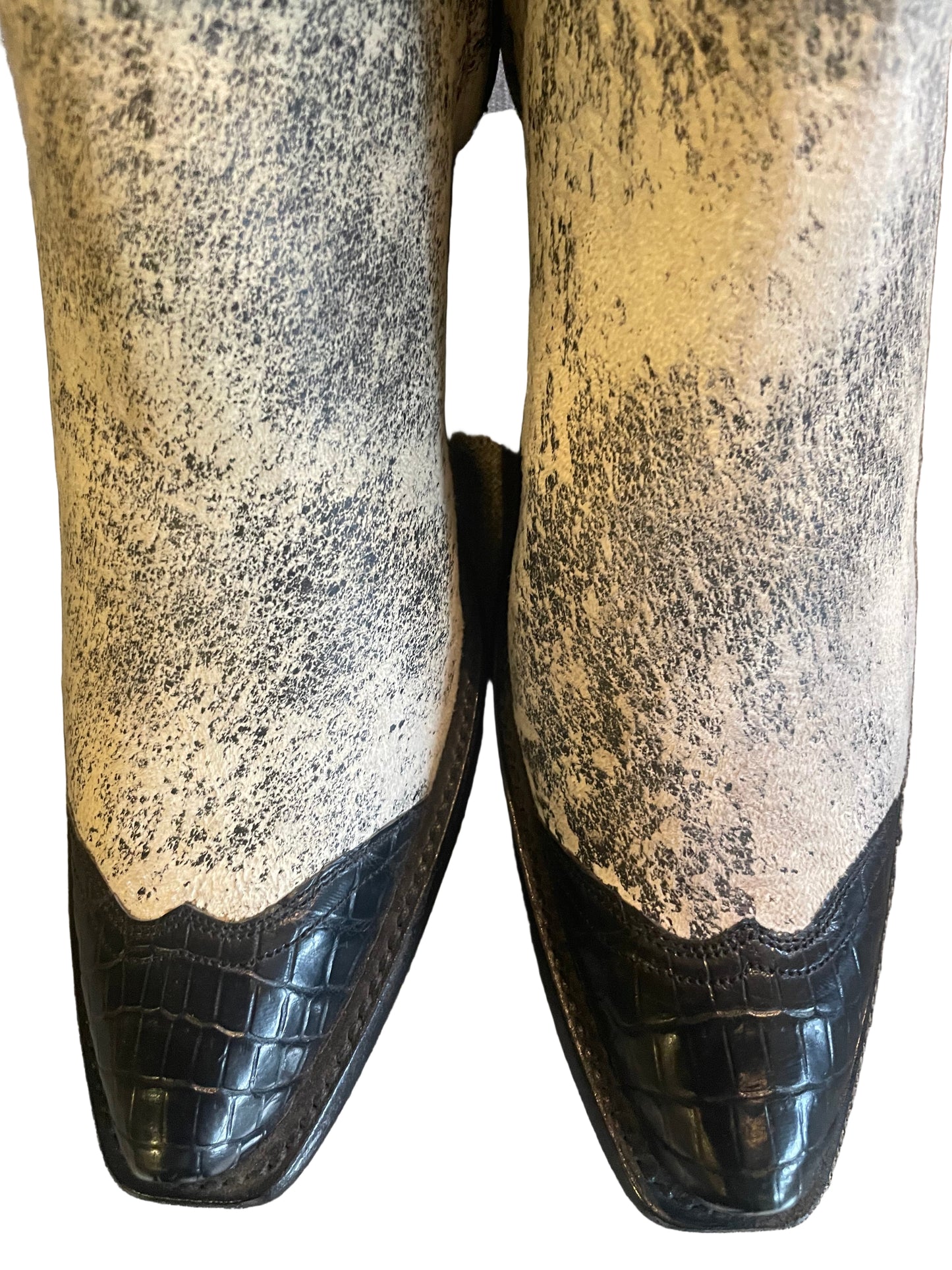 Lambsuede and Crocodile Zip in Distressed White and Noir