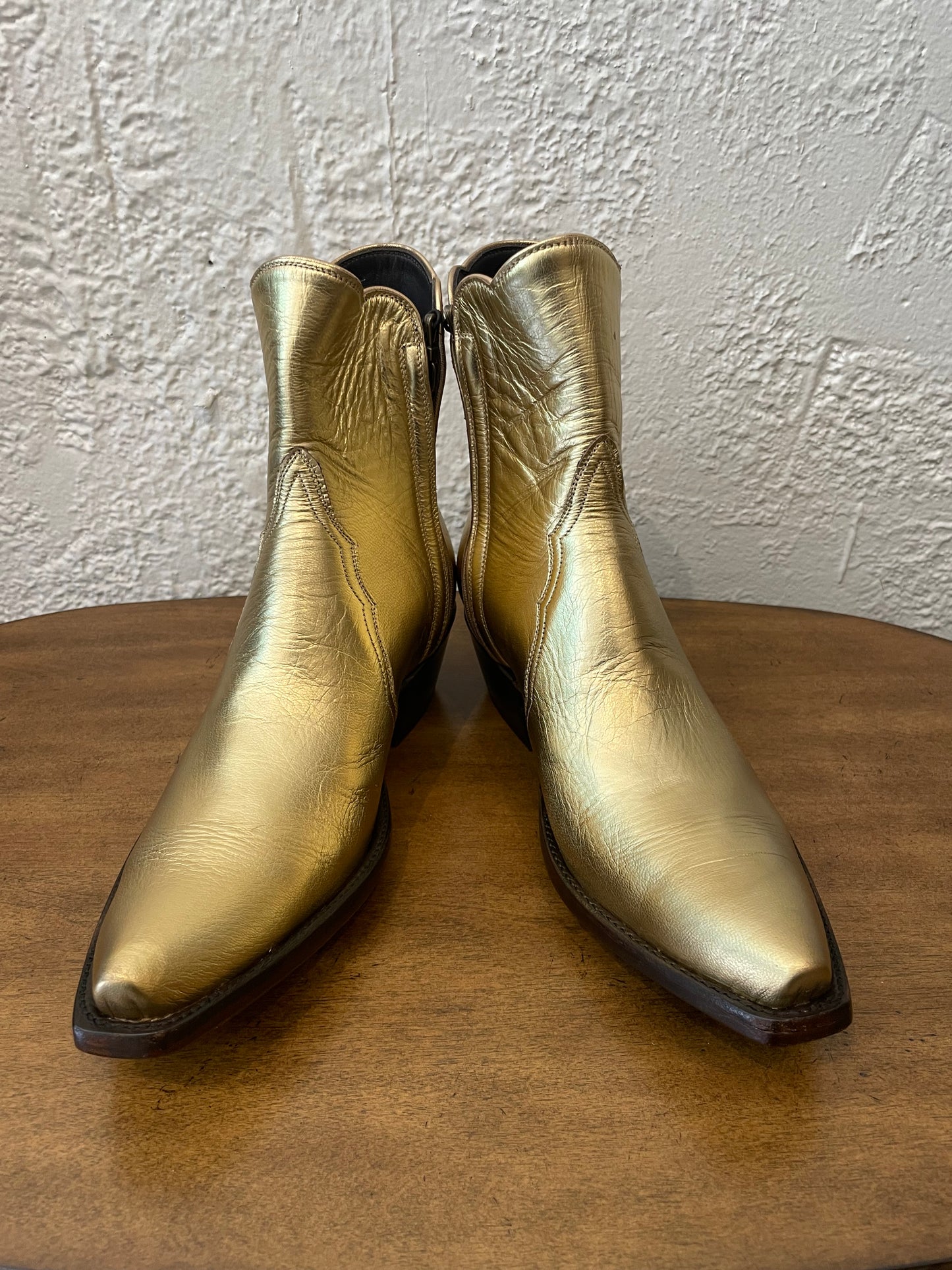 Women’s Calfskin Zip in Metallic Gold