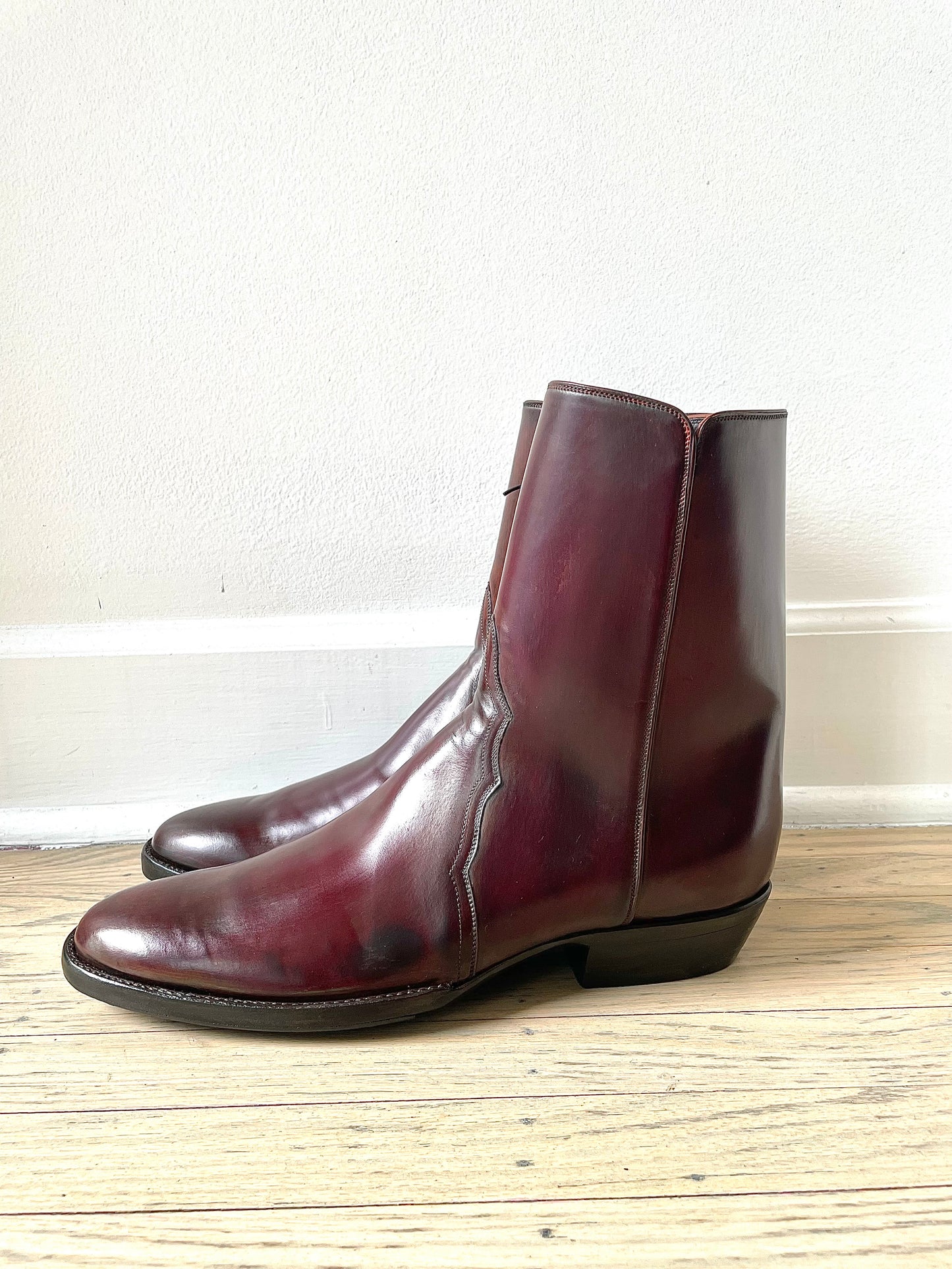 Shell Cordovan Zip in Mahogany