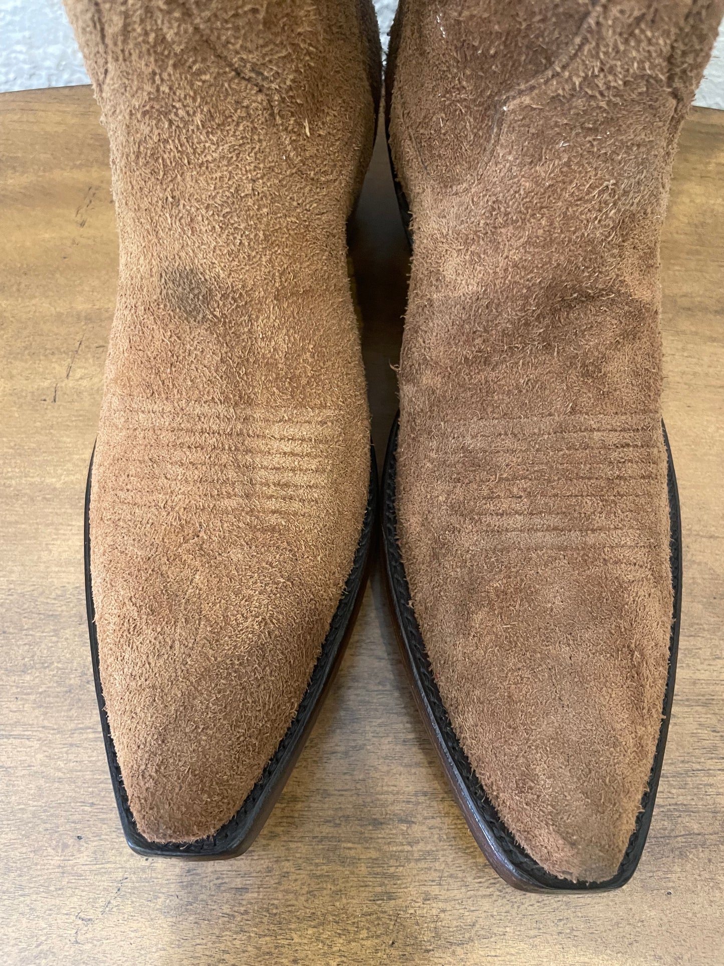 Roughout Cowgirl in Camel