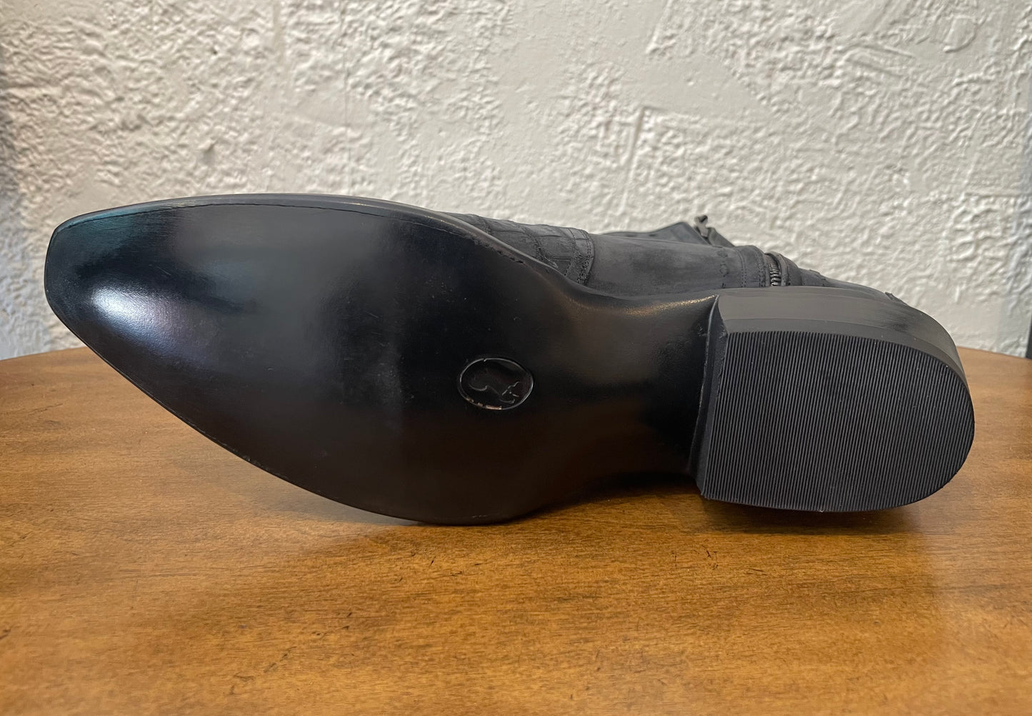 Nubuck Gator Belly with Matching Nubuck Calf Zip in Gray