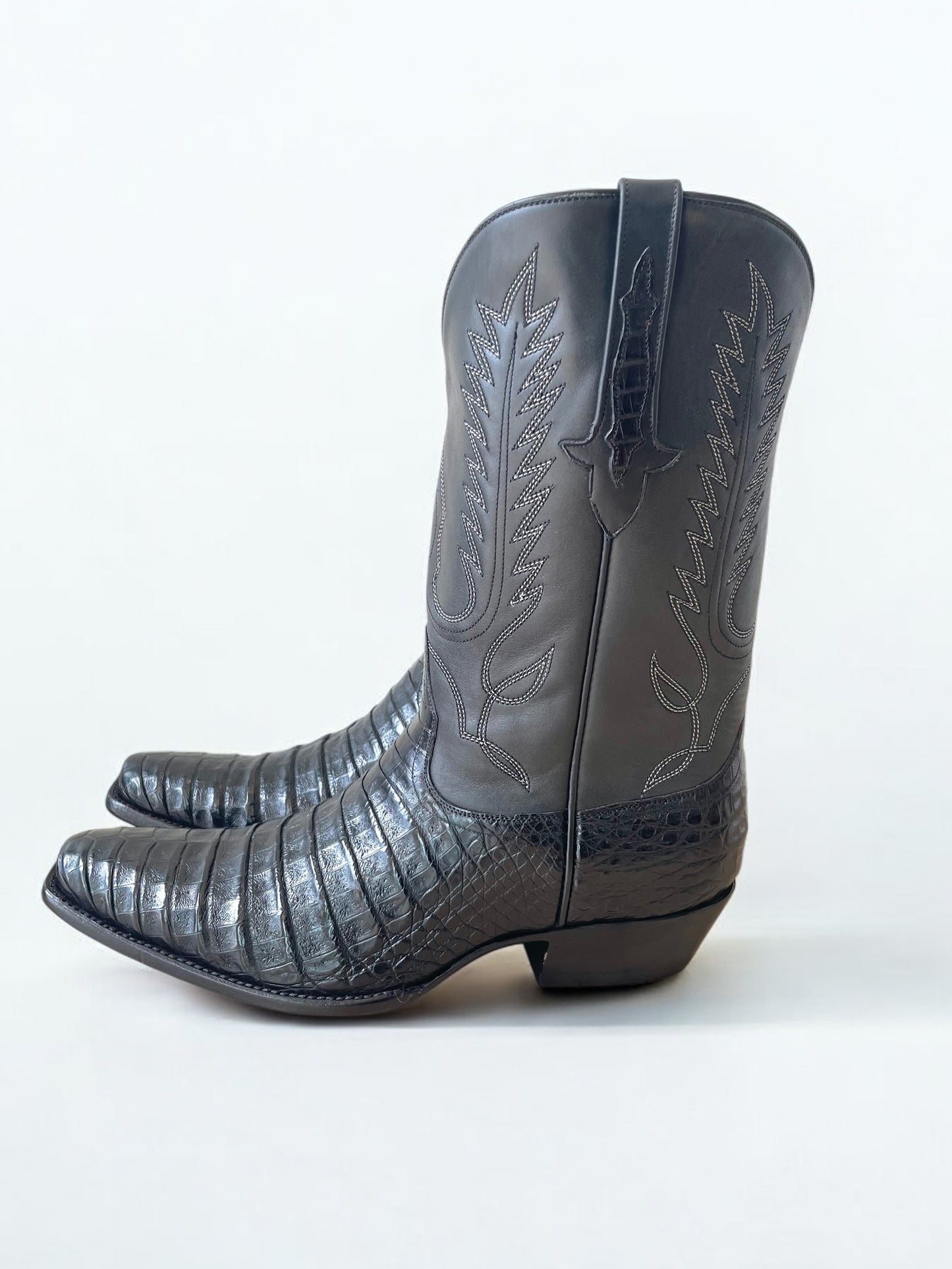 Caiman Belly Cowboy Boot in Noir