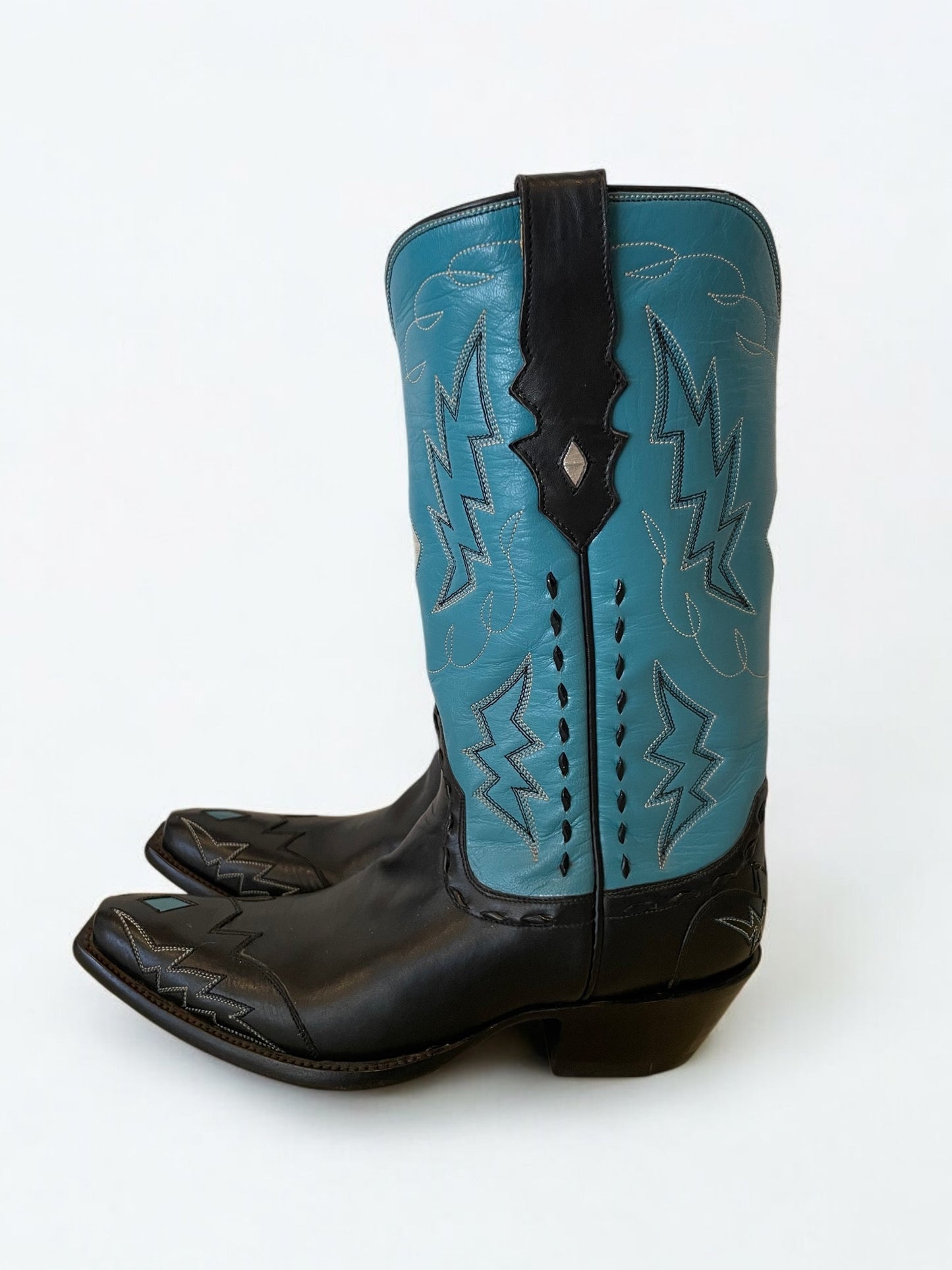 “Electric” Cowgirl in Turquoise and Noir Calf