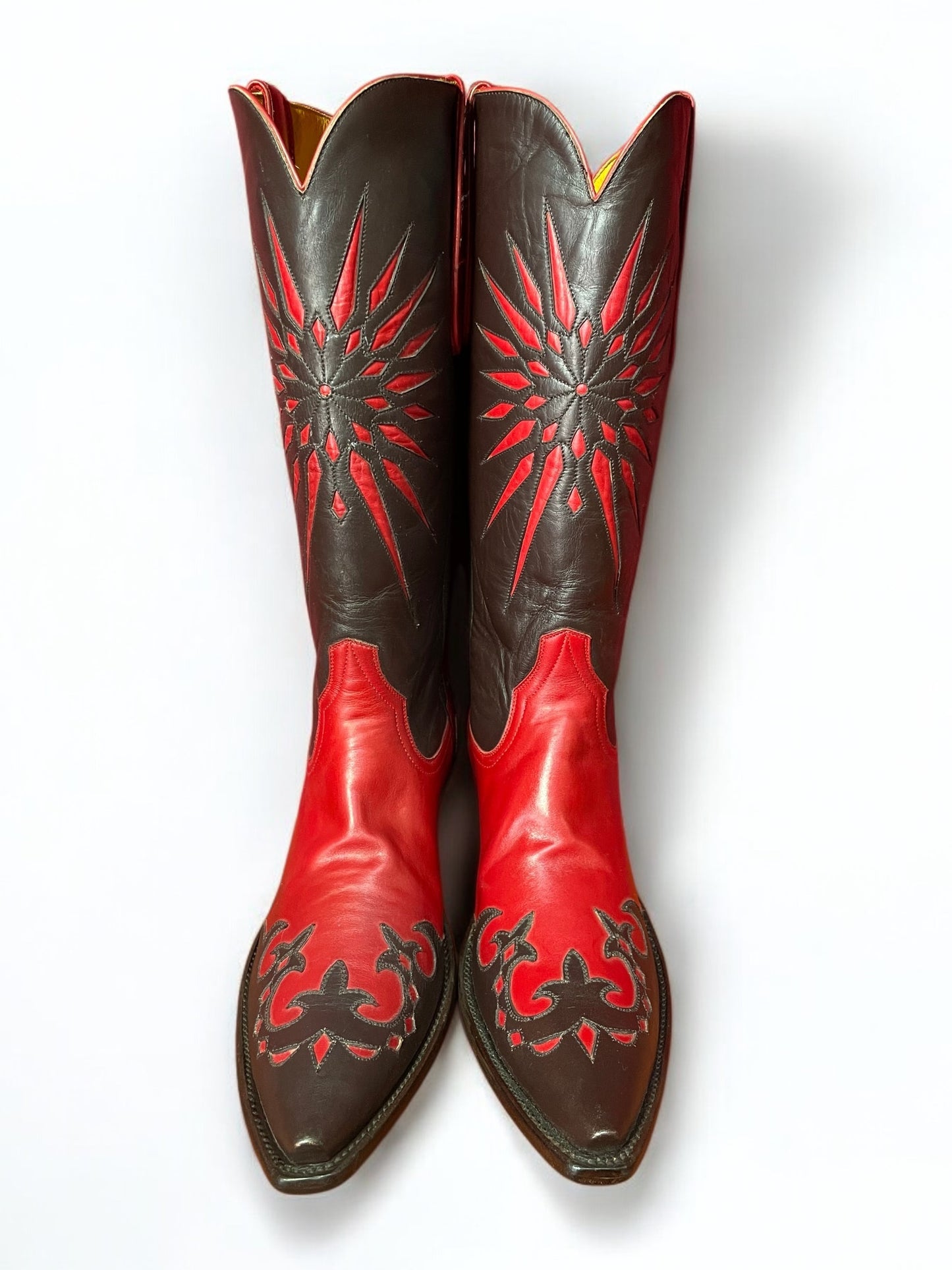 Sunburst Cowgirl in Rouge and Chocolát